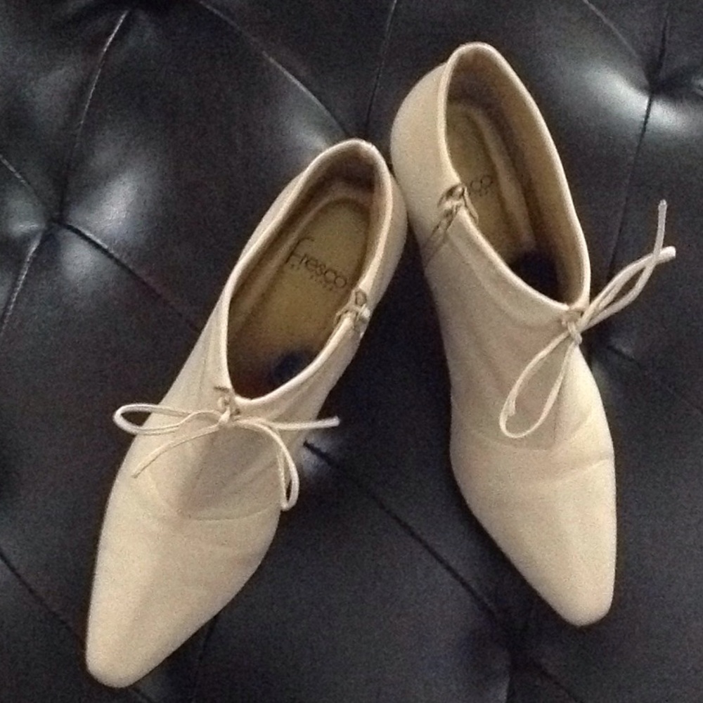 Ladies Ankle Bootie